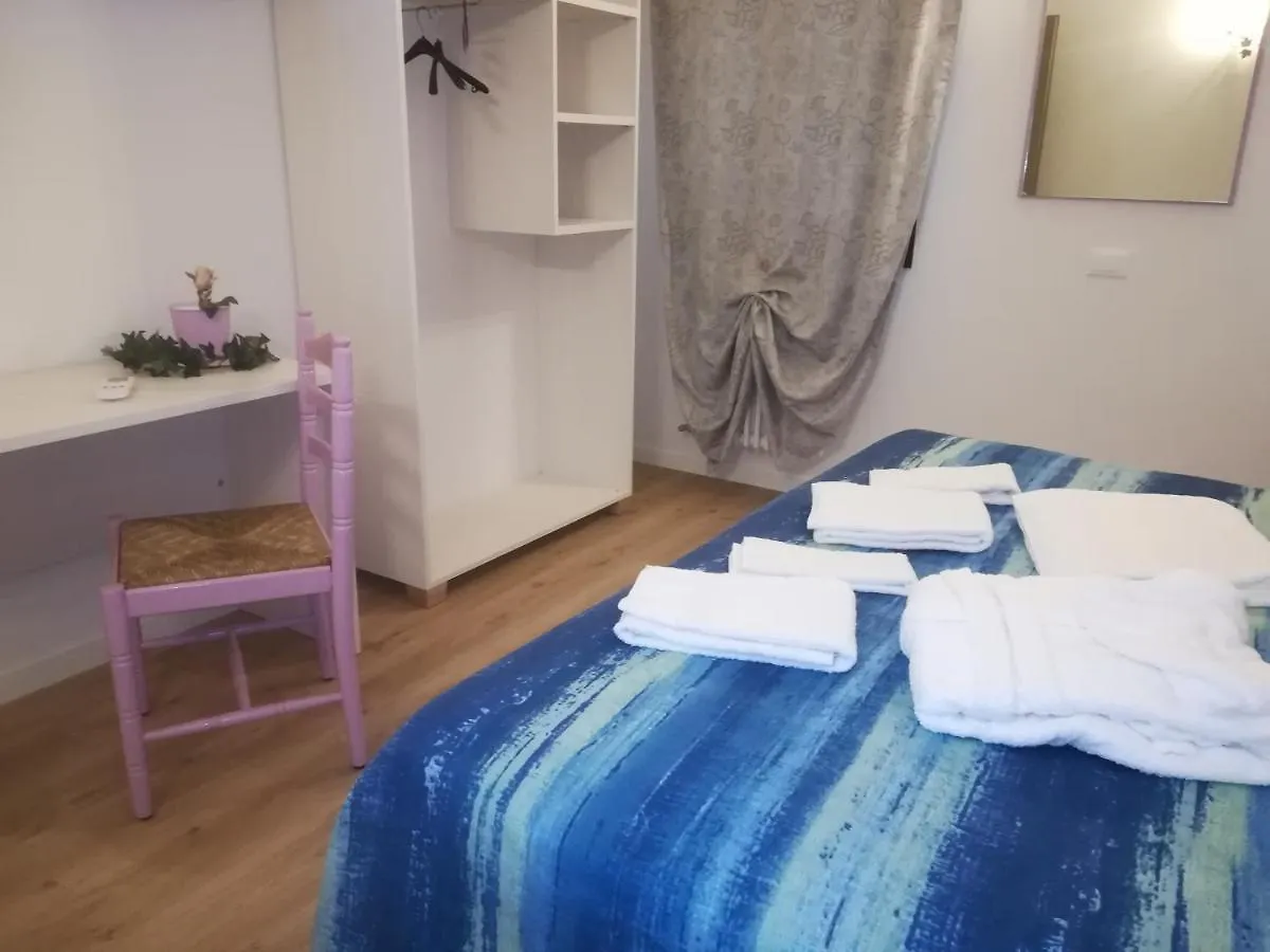 维洛尔巴La Libellula住宿加早餐旅馆 0*, 维洛尔巴 意大利